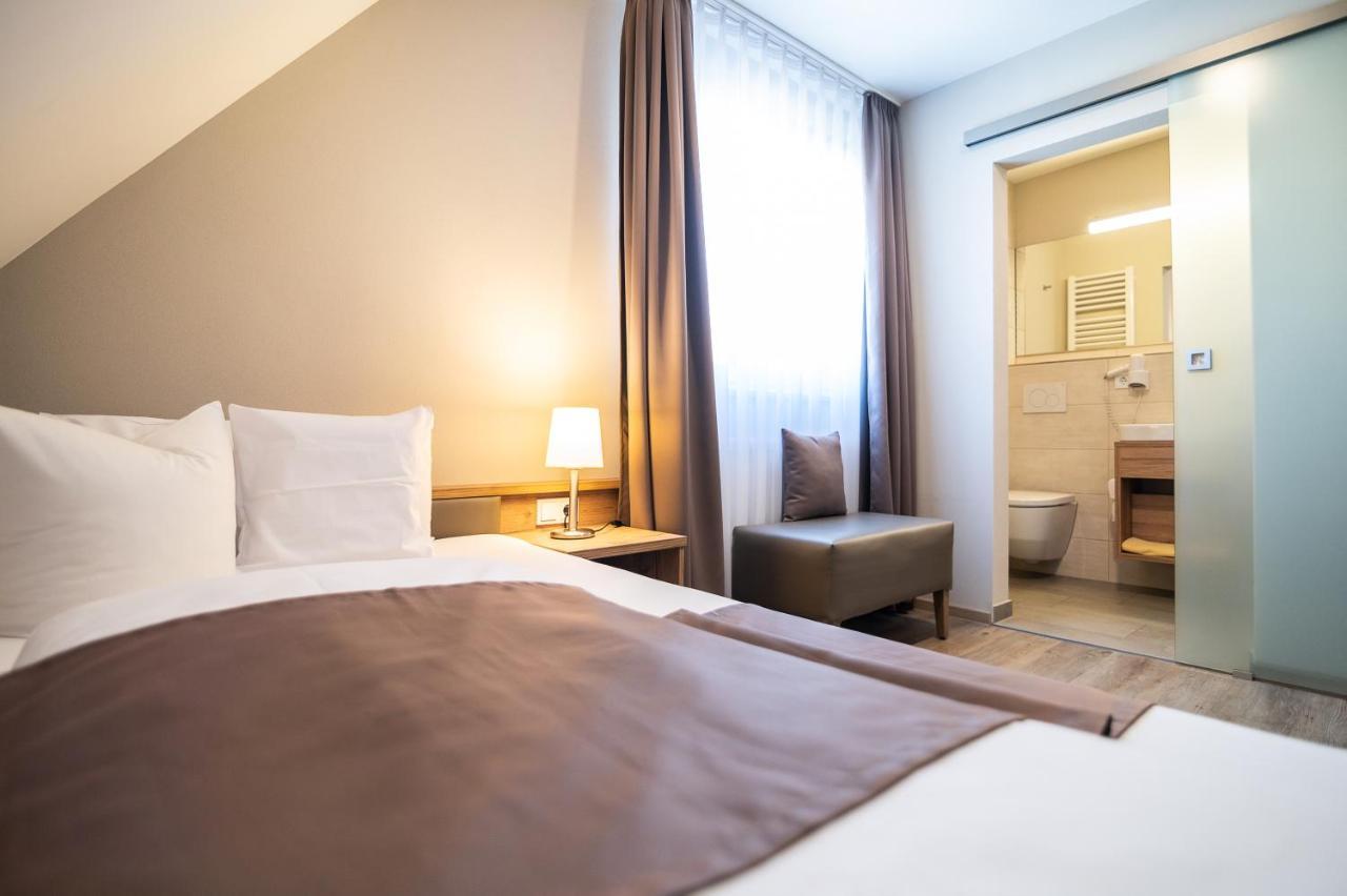 Hotel-Gasthof Neue Post Leutershausen  Eksteriør bilde