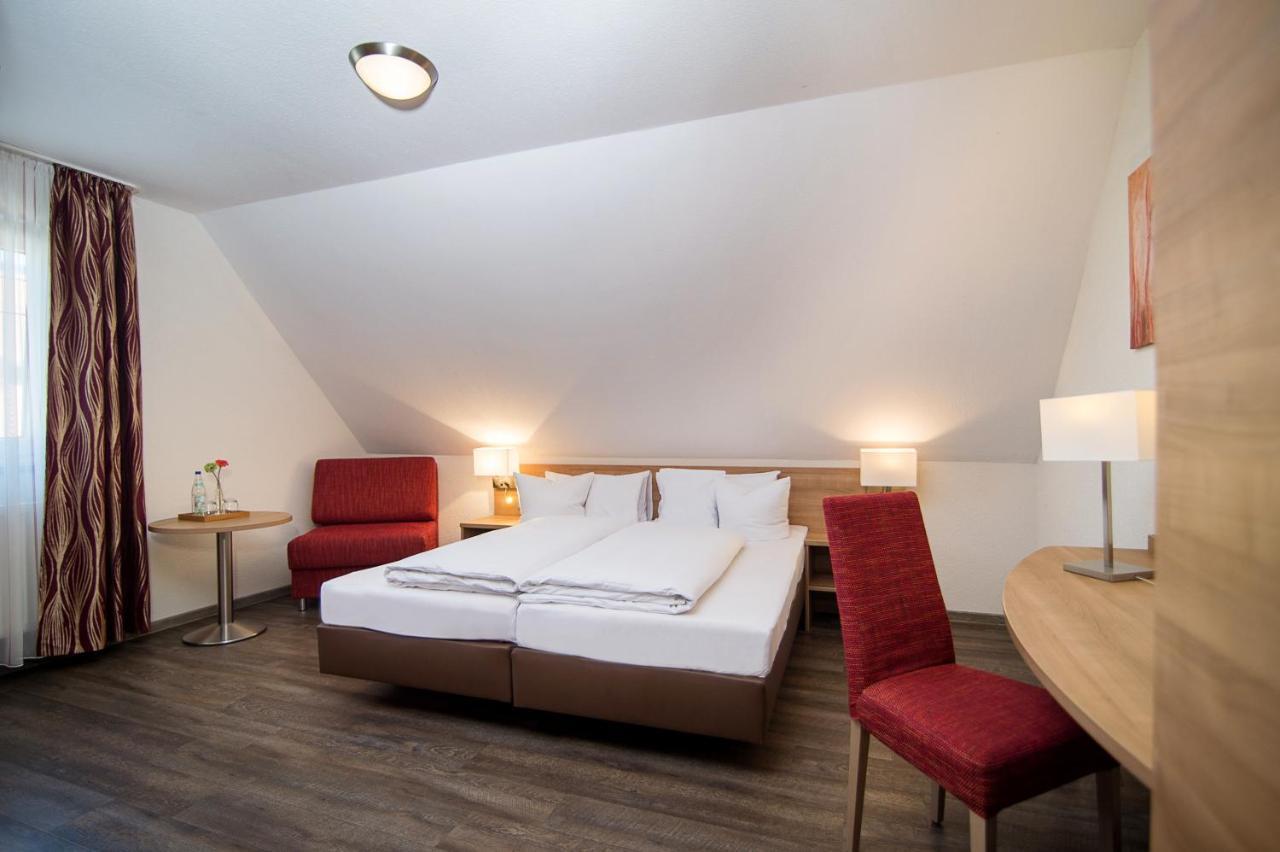 Hotel-Gasthof Neue Post Leutershausen  Eksteriør bilde